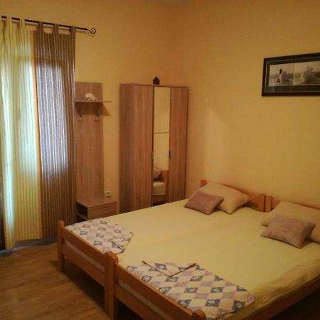 Romana 1 Tivat Exteriör bild